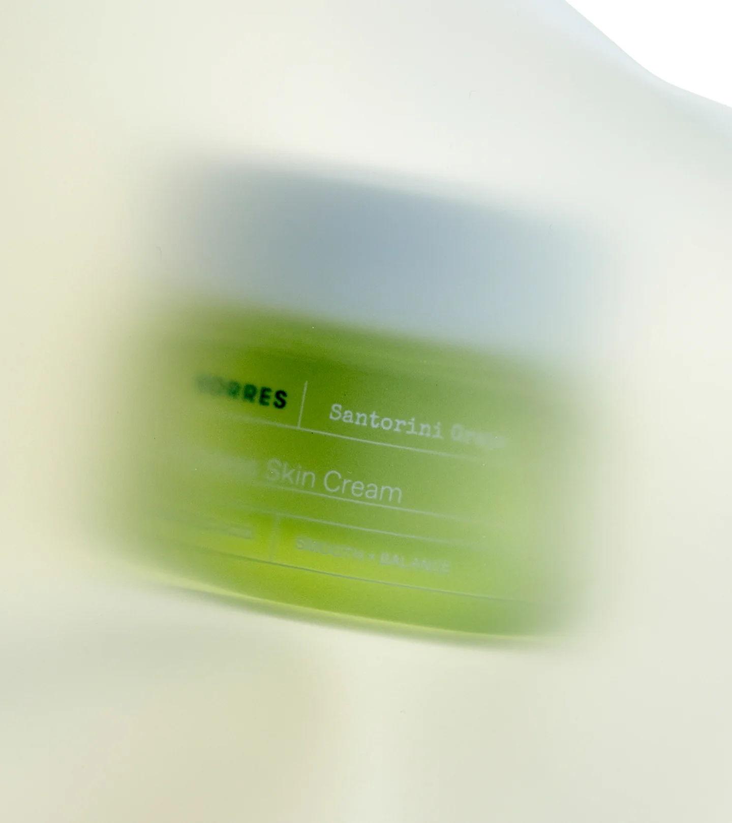 Santorini Grape Porenverfeinernde Creme - Image 4
