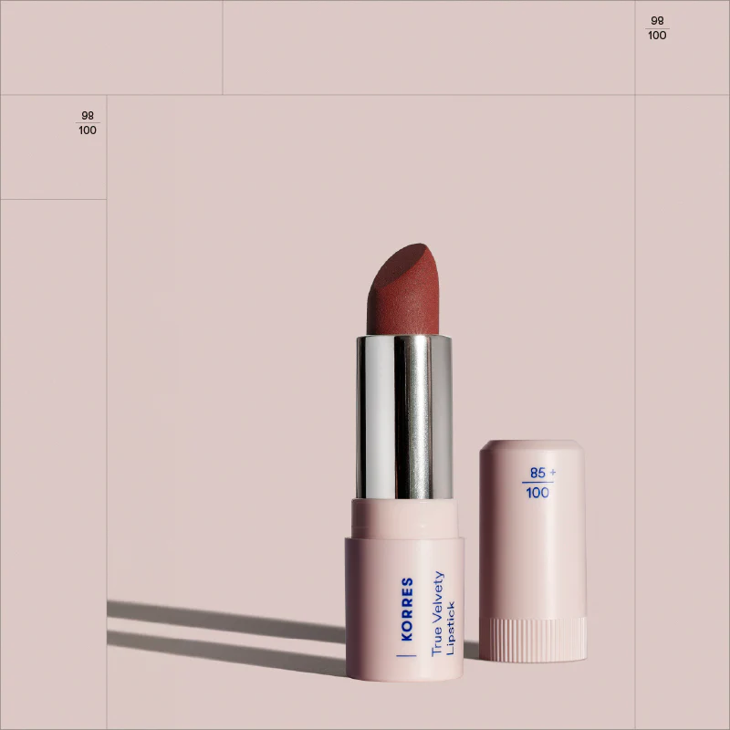 True Velvety Lipstick Terra Red 57